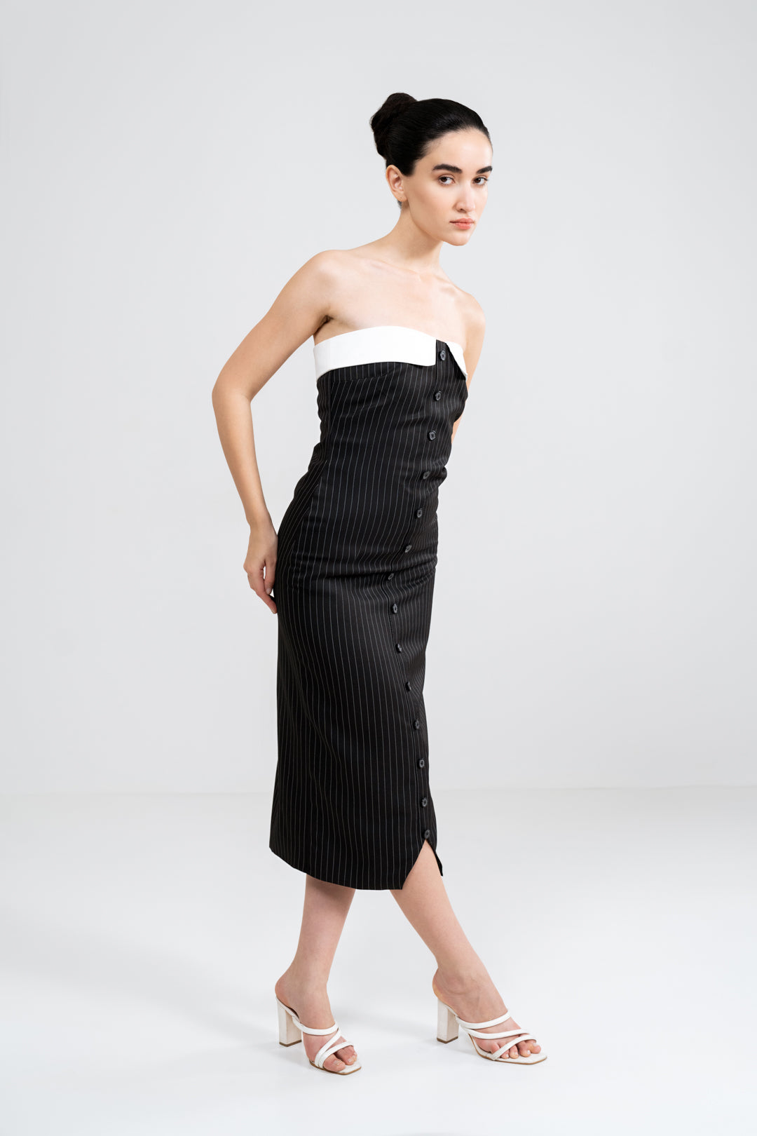 BLACK STRIPED STRAPLESS DRESS