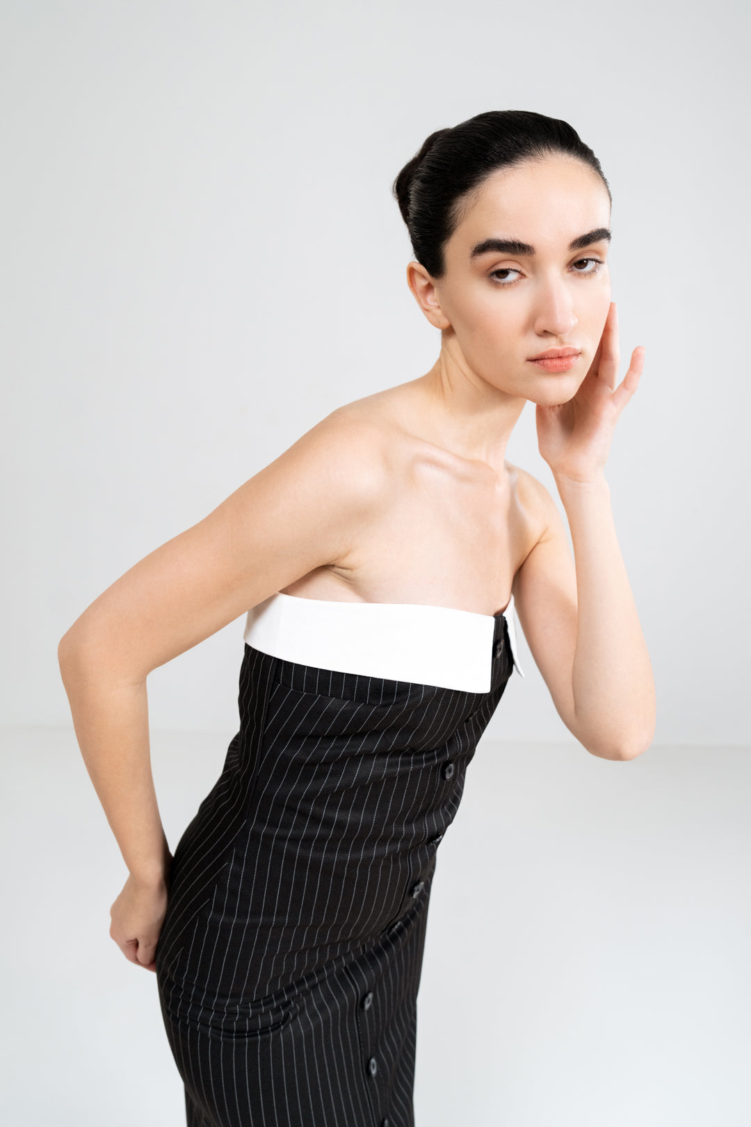 BLACK STRIPED STRAPLESS DRESS