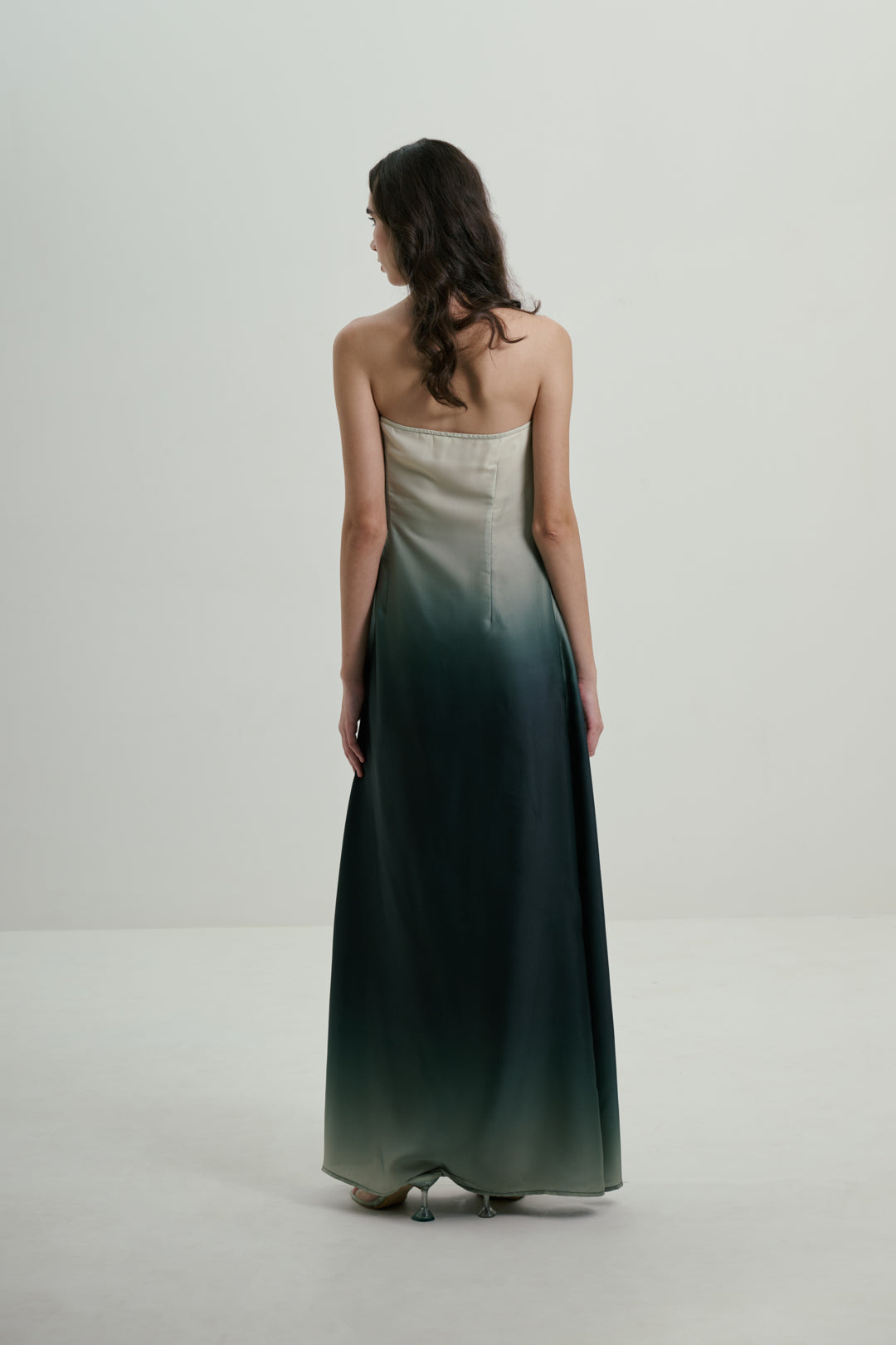 STRAPLESS OMBRE GREEN MAXI DRESS WITH COWRIE DETAIL