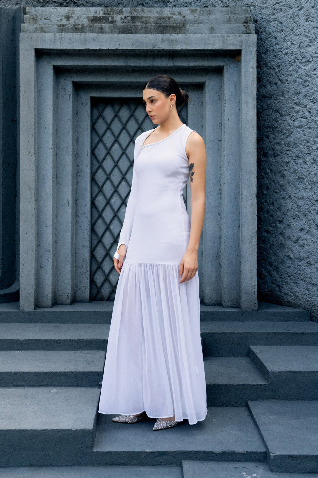 ASYMMETRIC NECKLINE GATHERED MAXI DRESS - Sotbella