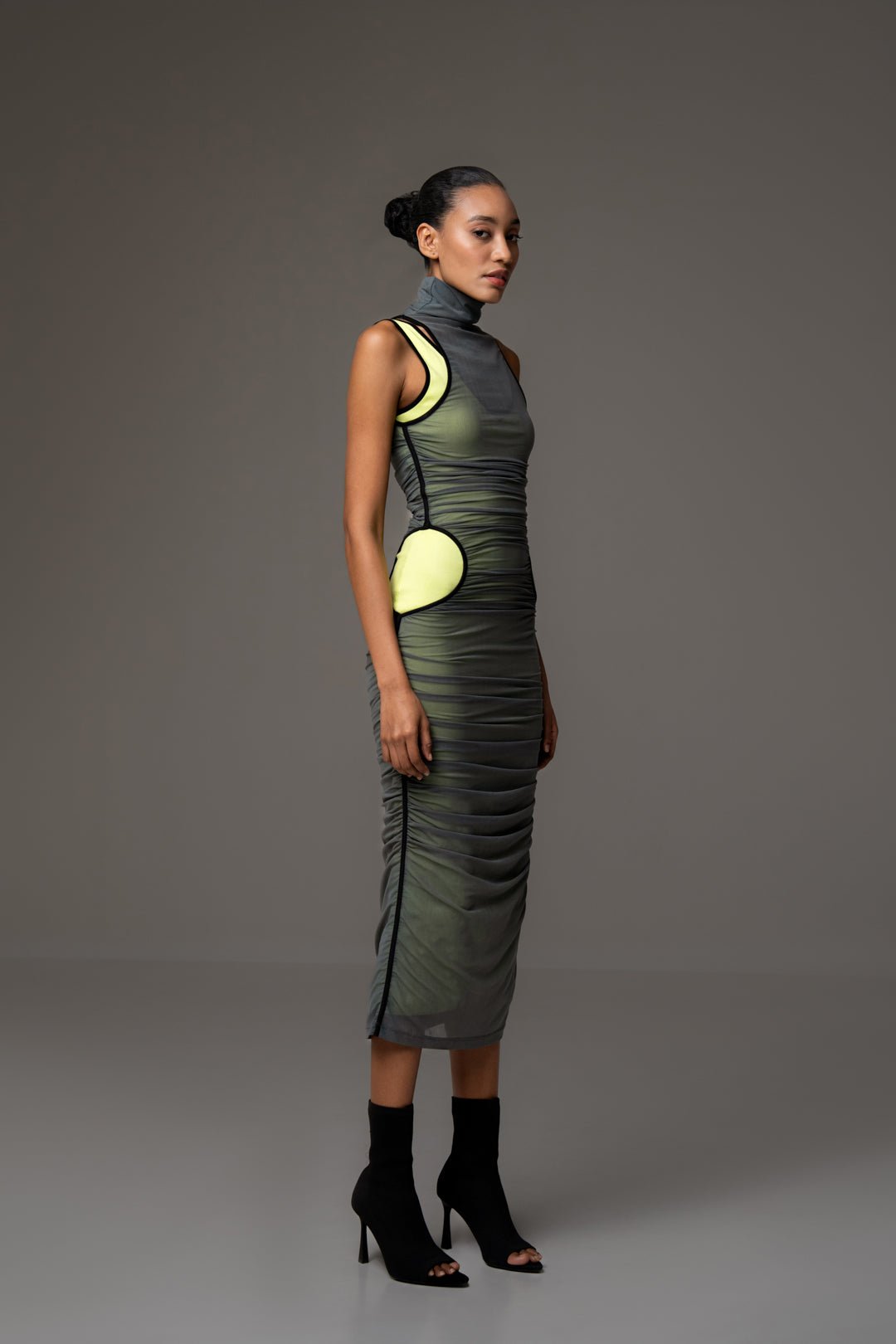 NEON LAYERED MESH DRESS WITH CONTRAST DETAIL - Sotbella