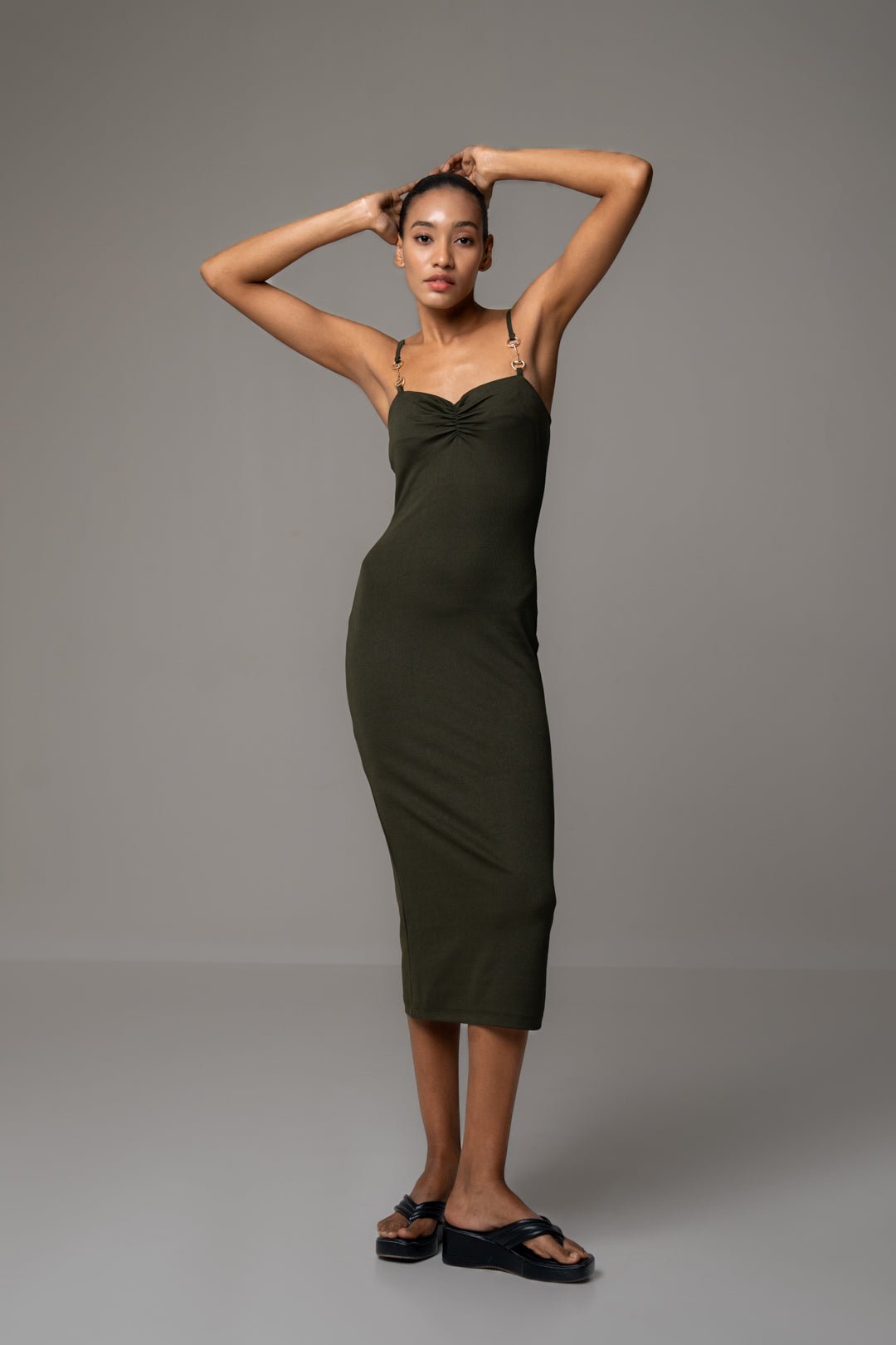 STRAPPY SWEETHEART OLIVE DRESS - Sotbella