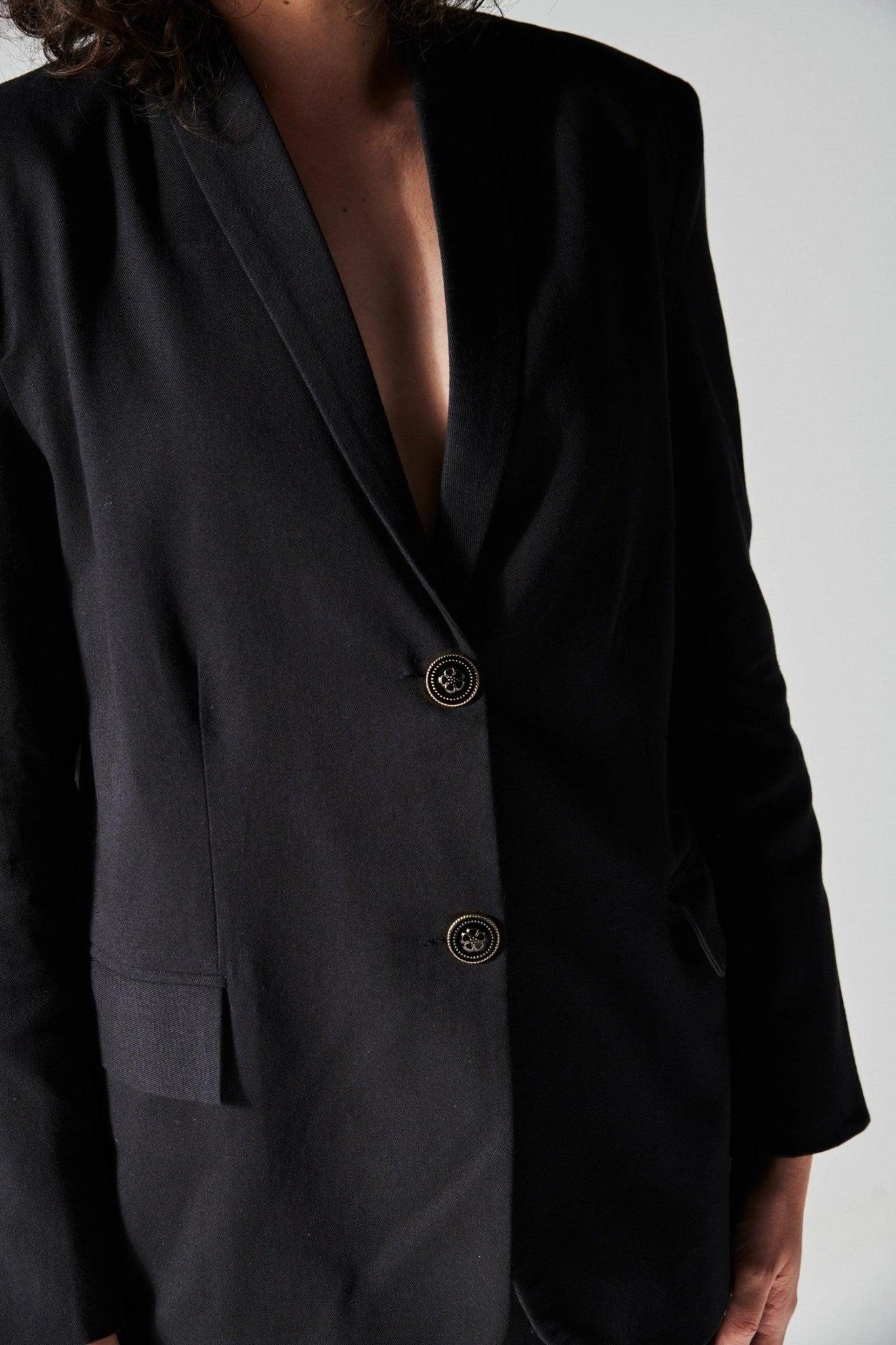 Tailored Black Coat-Sotbella